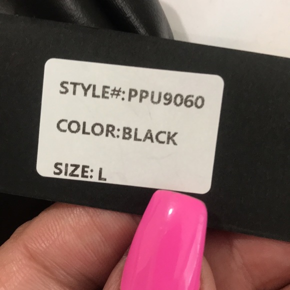 New beautiful stretchy legging pants.😍 - Picture 4 of 5